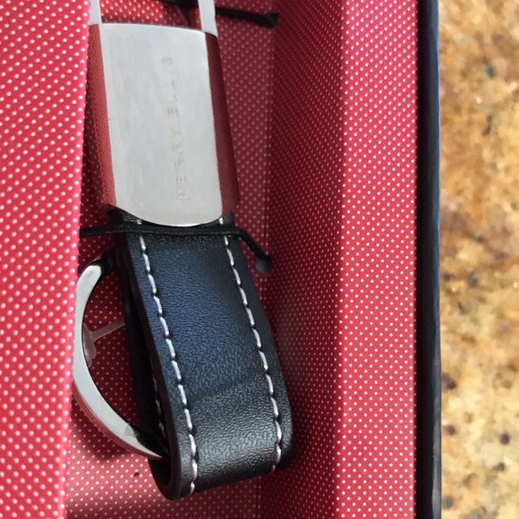 Perry Ellis genuine leather wallet - Picture 11 of 12